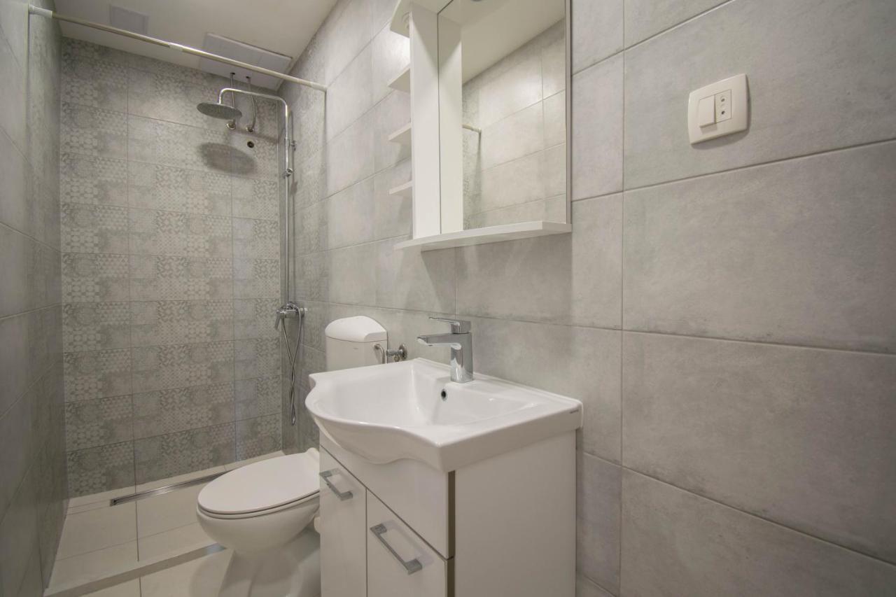 Apartments Manuela - Baška Voda Εξωτερικό φωτογραφία